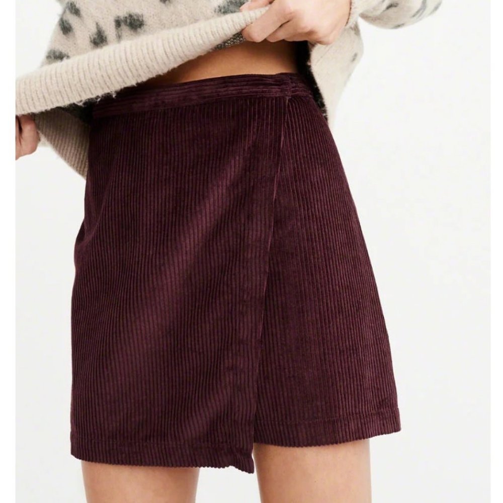 Abercrombie & Fitch Burgundy/Maroon Corduroy Wrap Skirt Medium